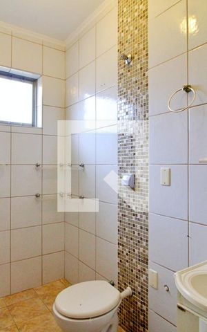 Casa à venda com 204m², 2 quartos e 4 vagasBanheiro 1