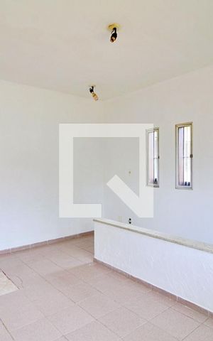 Casa à venda com 204m², 2 quartos e 4 vagasSala