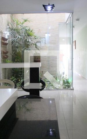 Casa à venda com 150m², 3 quartos e 2 vagasCozinha