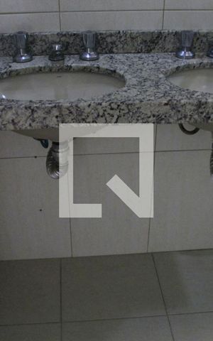 Casa à venda com 150m², 3 quartos e 2 vagasBanheiro da Suíte 1