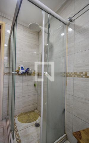 Casa à venda com 90m², 2 quartos e 2 vagasBanheiro