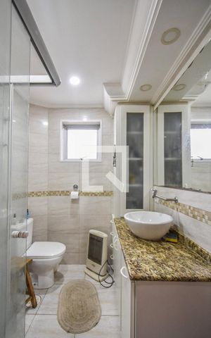 Casa à venda com 90m², 2 quartos e 2 vagasBanheiro