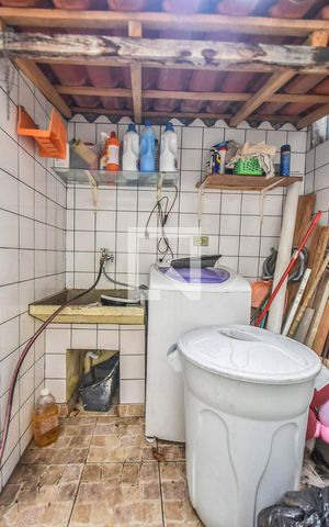 Casa à venda com 90m², 2 quartos e 2 vagasLavanderia