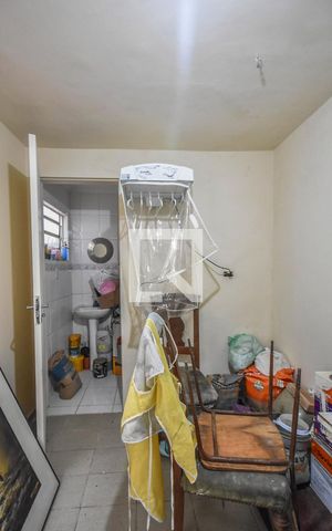 Casa à venda com 90m², 2 quartos e 2 vagasQuarto de Serviço