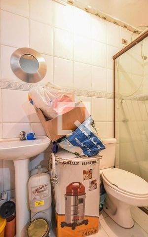 Casa à venda com 90m², 2 quartos e 2 vagasBanheiro de Serviços