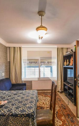 Casa à venda com 90m², 2 quartos e 2 vagasSala
