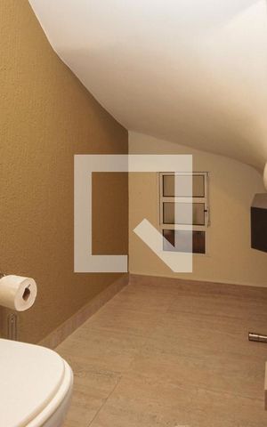 Casa à venda com 200m², 3 quartos e 4 vagasLavabo