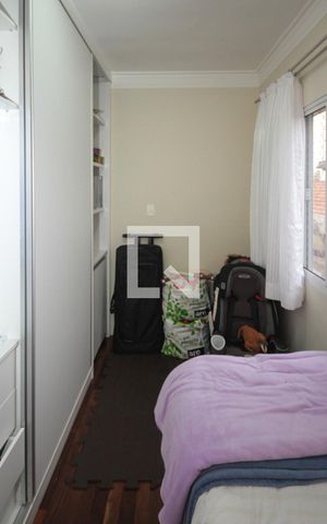 Casa à venda com 200m², 3 quartos e 4 vagasQuarto