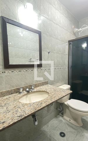 Casa à venda com 120m², 3 quartos e 3 vagasBanheiro Corredor