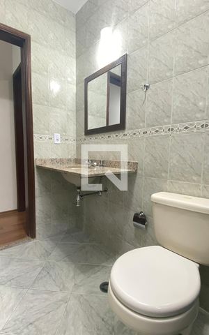 Casa à venda com 120m², 3 quartos e 3 vagasBanheiro Corredor