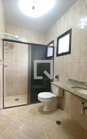 Casa à venda com 120m², 3 quartos e 3 vagasBanheiro da Suíte