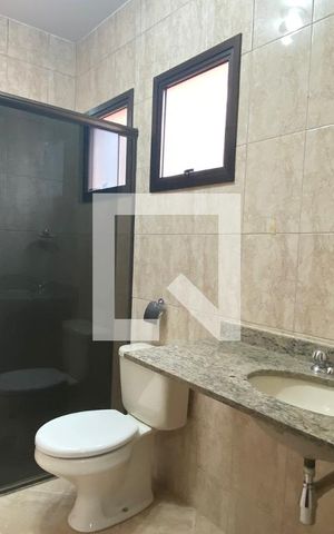 Casa à venda com 120m², 3 quartos e 3 vagasBanheiro da Suíte