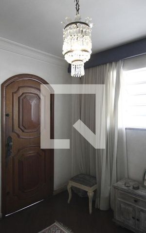 Casa à venda com 200m², 3 quartos e 3 vagasSala