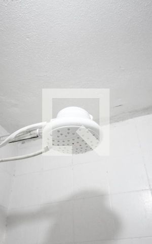 Casa à venda com 200m², 3 quartos e 3 vagasBanheiro de Serviço