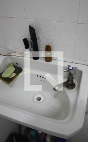 Casa à venda com 200m², 3 quartos e 3 vagasBanheiro de Serviço