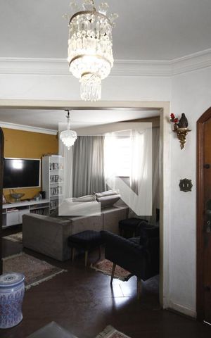 Casa à venda com 200m², 3 quartos e 3 vagasSala