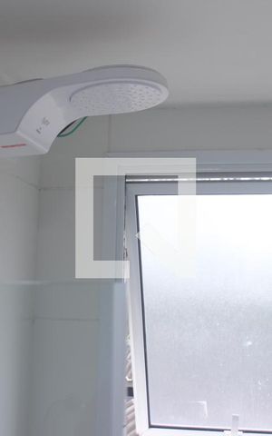 Apartamento para alugar com 41m², 2 quartos e sem vagaBanheiro do corredor