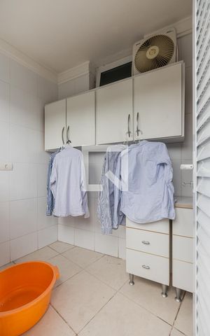 Casa à venda com 800m², 4 quartos e 6 vagasÁrea de Serviço - Quarto