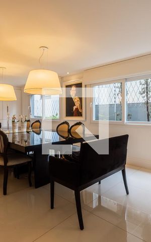 Casa à venda com 800m², 4 quartos e 6 vagasSala de Jantar