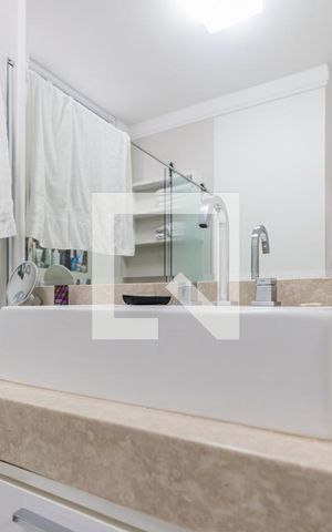 Casa à venda com 800m², 4 quartos e 6 vagasBanheiro da Suíte 1