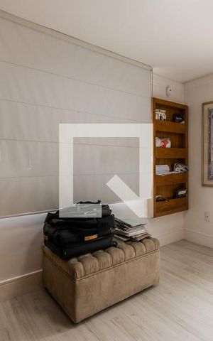 Casa à venda com 800m², 4 quartos e 6 vagasEscritório da Suíte 1