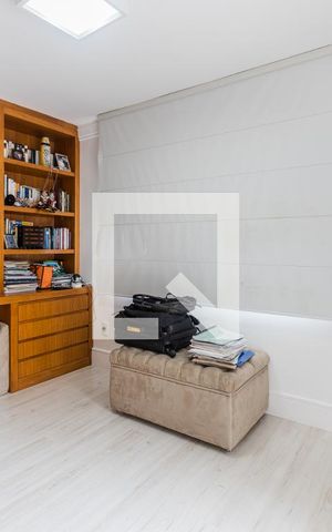 Casa à venda com 800m², 4 quartos e 6 vagasEscritório da Suíte 1