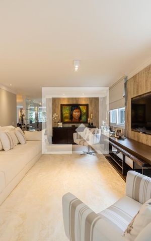 Casa à venda com 800m², 4 quartos e 6 vagasSala de Estar