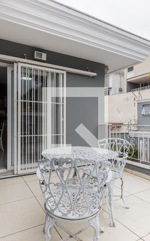 Casa à venda com 800m², 4 quartos e 6 vagasVaranda da Suíte 1