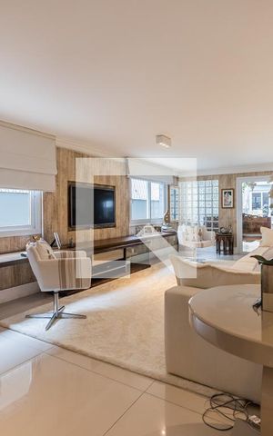 Casa à venda com 800m², 4 quartos e 6 vagasSala de Estar