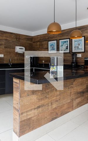 Casa à venda com 800m², 4 quartos e 6 vagasÁrea comum - Academia