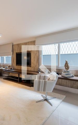 Casa à venda com 800m², 4 quartos e 6 vagasSala de Estar