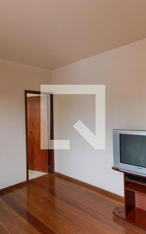 Casa à venda com 432m², 4 quartos e 4 vagas Casa à venda com 432m², 4 quartos e 4 vagasSuíte 01