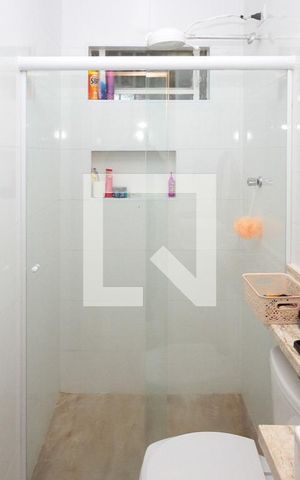 Casa à venda com 260m², 3 quartos e 3 vagas Casa à venda com 260m², 3 quartos e 3 vagasBanheiro