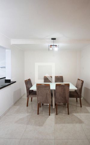 Casa à venda com 260m², 3 quartos e 3 vagas Casa à venda com 260m², 3 quartos e 3 vagasSala de Jantar