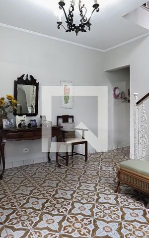 Casa à venda com 300m², 3 quartos e 3 vagas Casa à venda com 300m², 3 quartos e 3 vagasSala 1