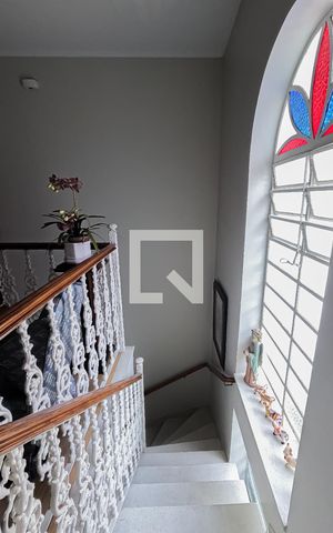 Casa à venda com 300m², 3 quartos e 3 vagas Casa à venda com 300m², 3 quartos e 3 vagasSala 2