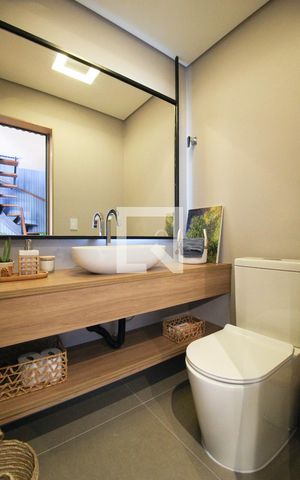 Apartamento à venda com 150m², 2 quartos e 3 vagas Apartamento à venda com 150m², 2 quartos e 3 vagasLavabo