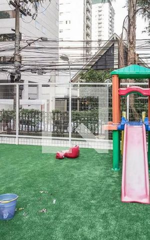 Apartamento à venda com 150m², 2 quartos e 3 vagas Apartamento à venda com 150m², 2 quartos e 3 vagasÁrea Comum - Playground