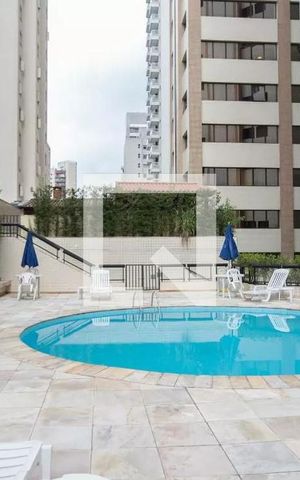 Apartamento à venda com 150m², 2 quartos e 3 vagas Apartamento à venda com 150m², 2 quartos e 3 vagasÁrea comum - Piscina