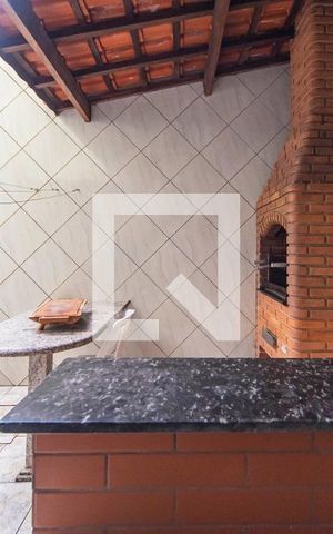 Casa à venda com 302m², 4 quartos e 2 vagas Casa à venda com 302m², 4 quartos e 2 vagasChurrasqueira