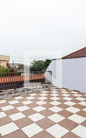 Casa à venda com 137m², 3 quartos e 4 vagas Casa à venda com 137m², 3 quartos e 4 vagasSuite - Varanda