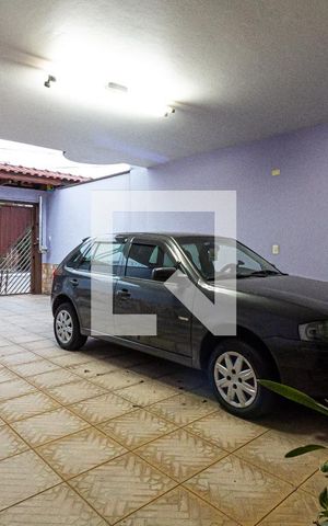 Casa à venda com 137m², 3 quartos e 4 vagas Casa à venda com 137m², 3 quartos e 4 vagasÁrea Externa