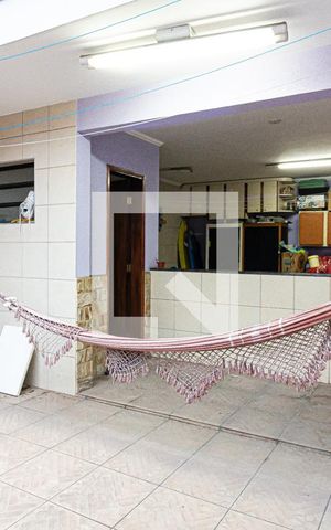Casa à venda com 137m², 3 quartos e 4 vagas Casa à venda com 137m², 3 quartos e 4 vagasÁrea de Serviço 2
