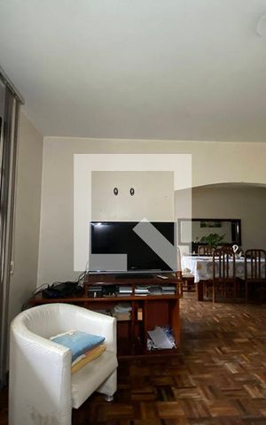 Casa para alugar com 250m², 4 quartos e 4 vagasSala