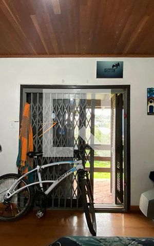 Casa para alugar com 250m², 4 quartos e 4 vagasQuarto 1