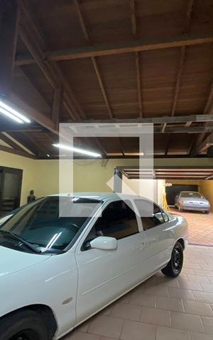 Casa para alugar com 250m², 4 quartos e 4 vagasGaragem