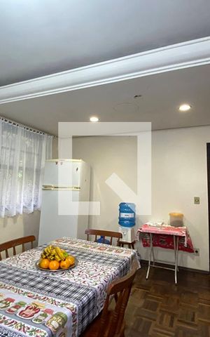 Casa para alugar com 250m², 4 quartos e 4 vagasCozinha