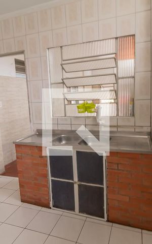 Casa para alugar com 90m², 2 quartos e 1 vagaCozinha