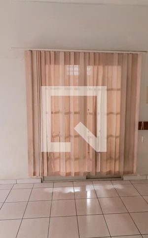 Casa para alugar com 90m², 2 quartos e 1 vagaSala