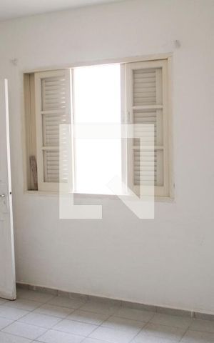 Casa para alugar com 40m², 1 quarto e sem vaga Casa para alugar com 40m², 1 quarto e sem vagaQuarto